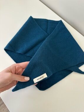 100% Wool Teal Knit Scarf